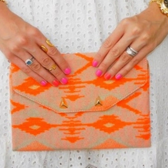 STELLA & DOT City Slim Clutch Aztec Coral. NWOT - Picture 1 of 12